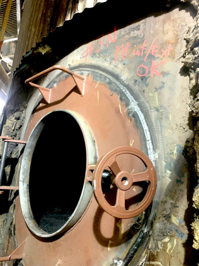 Installation d'une porte d'accès (man hole)